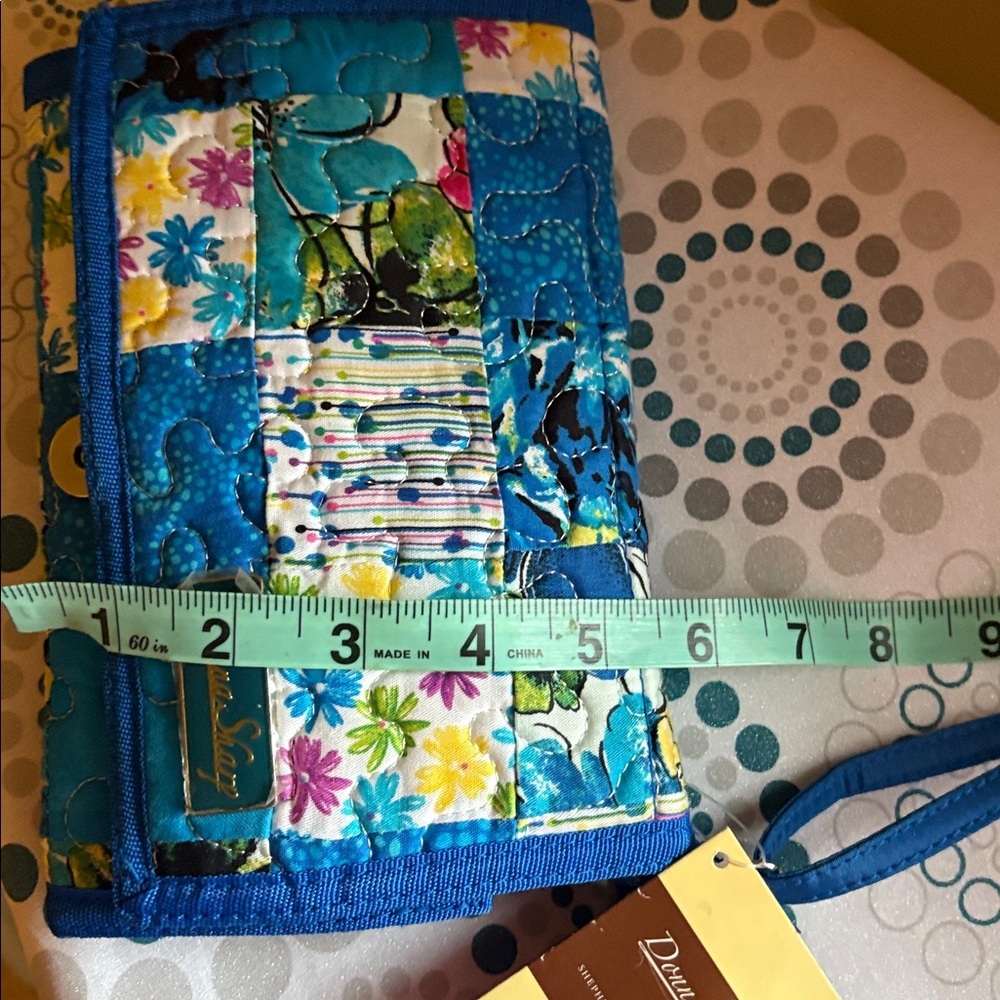 Donna Sharp NWT
Blue Patchwork Women's
Clutch sho… - image 11